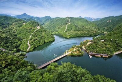 Private Hiking Day Trip to Huanghuacheng Water Great Wall - The wall hike itself: entering the Ming ramparts and finding your pace