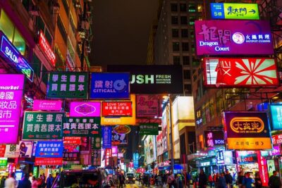 Private Hong Kong Tour with a Local, Highlights & Hidden Gems 100% Personalised - Starting in Central: getting your bearings at the right spot