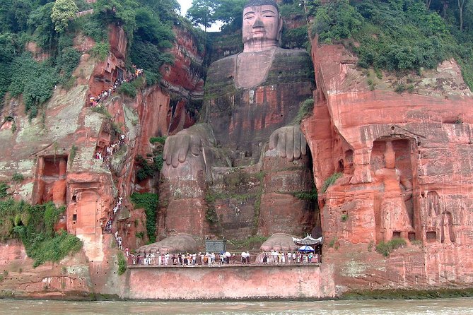 Private Leshan Giant Buddha and Local Food Tasting Trip - Chengdu East to Leshan by high-speed rail