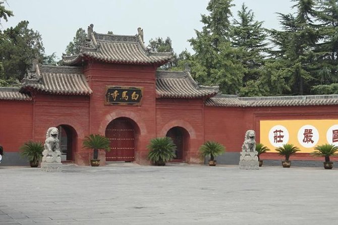 Private Luoyang Day Tour: Longmen Grottoes and White Horse Temple - Longmen Grottoes: where stone carvings tell a 600-year story
