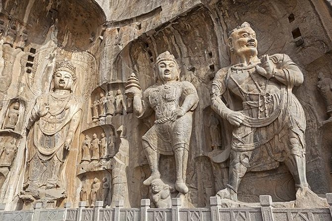 Private Luoyang Day Tour: Longmen Grottoes and White Horse Temple - Lunch in Luoyang: included and intentionally local