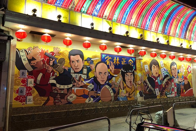 Private Mongkok City Night Tour in Hong Kong - Stop 3: Temple Street Night Market for Local Entertainment and Fortune Telling