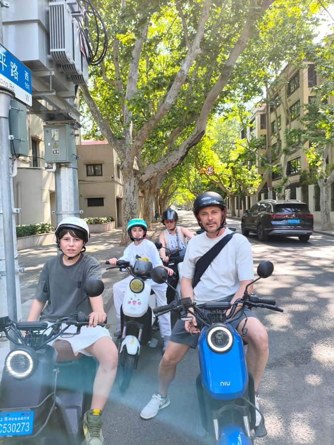 Private Scooter Adventure Tour in Shanghai - Meet at Zhongshan Park and set up for a smooth ride