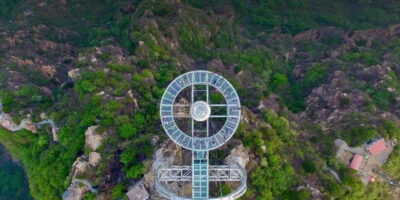 Private Shilinxia Cantilever Viewing Platform Transfer/Tour - The big moment: the Flying Disk/UFO platform views