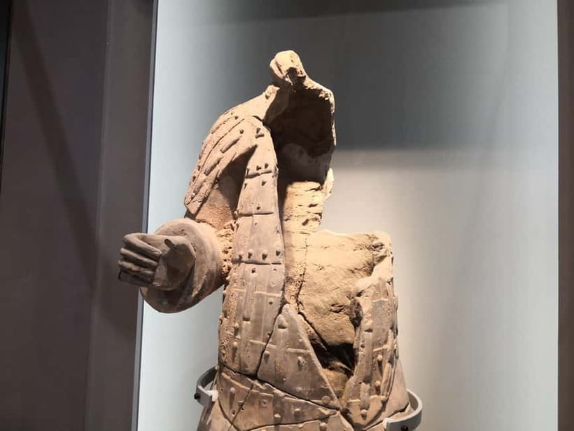 Private Terracotta Army 5-Hour Tour with Options - Lunch, the museum market, and the shopping question