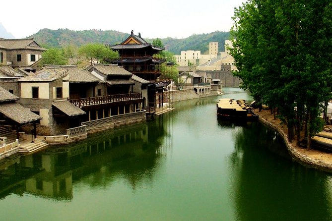 Private Tour to Gubei Water Town and Simatai Great Wall with Cable Car and Lunch - Gubei Water Town Walk: Canals, Streets, and Six Different Areas