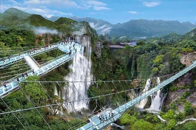 Private Tour to Gulong Canyon with Glass Bridge and Water Falls from Guangzhou - How the drive from Guangzhou sets the tone