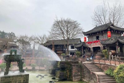 Private Tour to Leshan Giant Buddha & Huanglongxi Old Town - Getting Out of Chengdu: The Ride Time That Sets the Mood