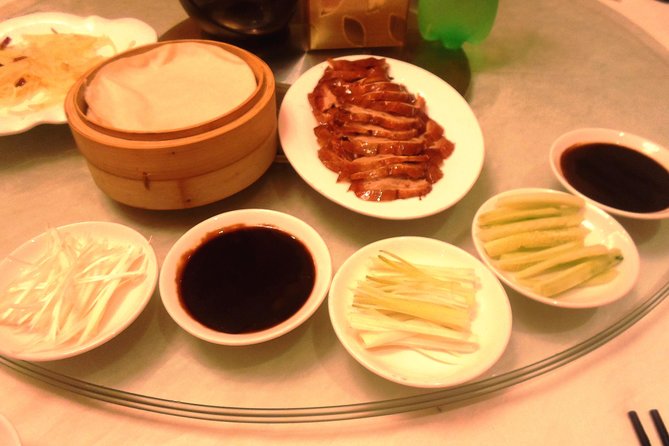 Private Tour to Pearl Market Acrobatic Show & Peking Duck Dinner - The Big Idea: Shopping, Duck, and a Theatre-Stage Show in One Night