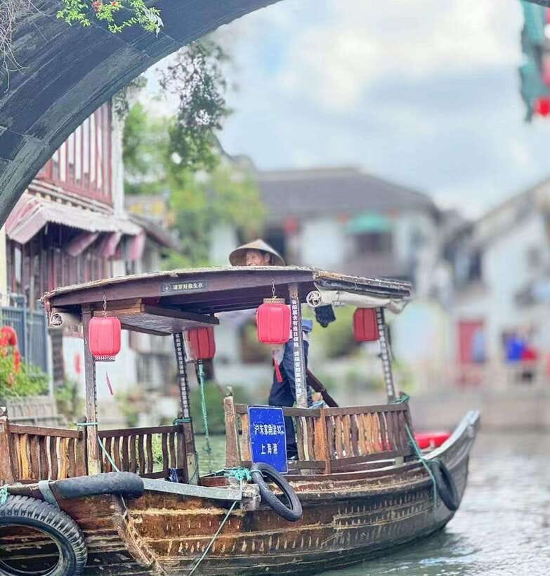 Private Tour:Zhujiajiao Water Town by German-Speaking Guide - Price and Value: Is $139 for 5 Hours a Good Deal?