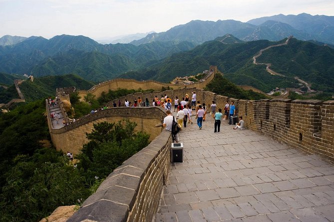 Private Transfer: Badaling Great Wall & Ming Tombs with VIP Pass - Who should book this, and who should think twice