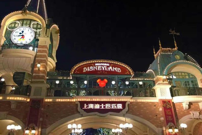 Private Transfer between Shanghai Disneyland and City Hotel - Weather, shoes, and kids: small details that prevent big hassles