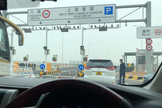 Private Transfer: Hong Kong to Macau via Zhuhai Bridge - Pickup to border: everything happens while you stay seated