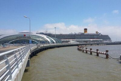 Private Transfer to Pudong or Hongqiao Airport from Shanghai Cruise Port - Luggage, Timing, and the Language Gap