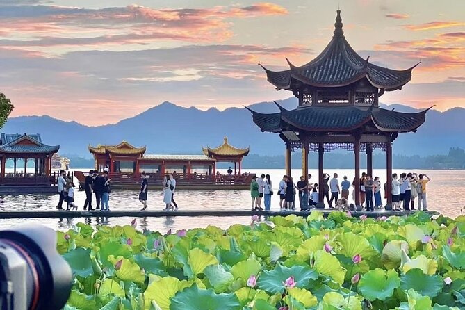 Remarkable Hangzhou Day Tour Of Serenity and Beauty of Nature - A private Hangzhou day built around West Lake and tea country