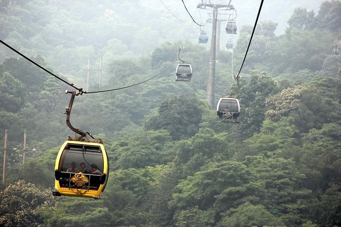 Reputable Private Guangzhou Tour Guide Service by Xaq - Six Banyan Temple and the Flower Pagoda atmosphere