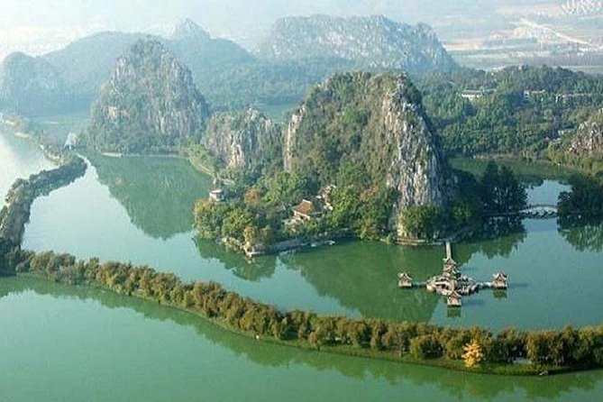 Seven Star Crag and Dinghu Mountain private day tour from Guangzhou - Two Wonders Outside Guangzhou: What This Tour Feels Like