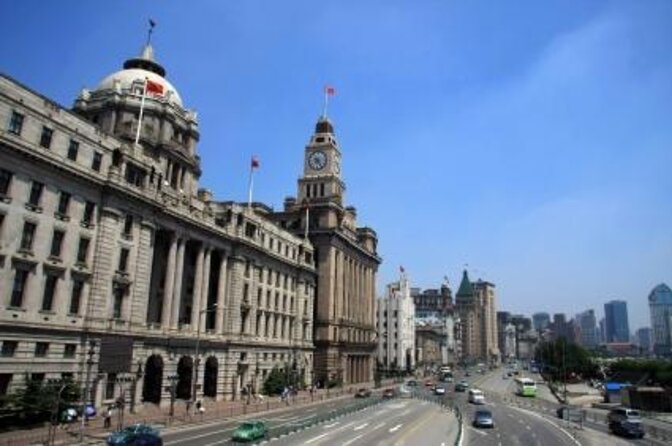 Shanghai Bus Tour:Yu Garden,Chenghuang,Zhujiajiao Water Town,Bund - Key highlights worth your attention