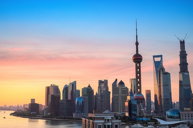 Shanghai Bus Tour:Yu Garden,Chenghuang,Zhujiajiao Water Town,Bund - The Bund (Wai Tan) at golden evening: architecture walk plus free time