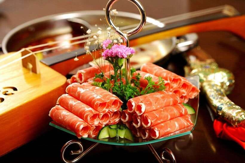Shanghai By Night: Amazing River Cruise and Hot Pot Dinning - Included vs. Not Included: What You Pay For (and What You Don’t)