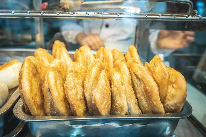 Shanghai Coffee & Breakfast Tour - Ending with Gongfu Tea: A Traditional Finish to a Food-Focused Morning