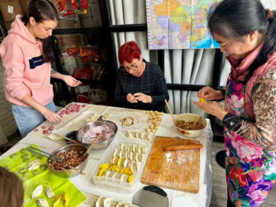Shanghai-Cooking Dumpling & Meal in Local Family-w/Vegan - Getting Started at 兴亚广场商务楼: What Your First Minutes Look Like