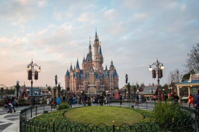 shanghai Disney tour - What a full-day park plan feels like (timing and pacing)