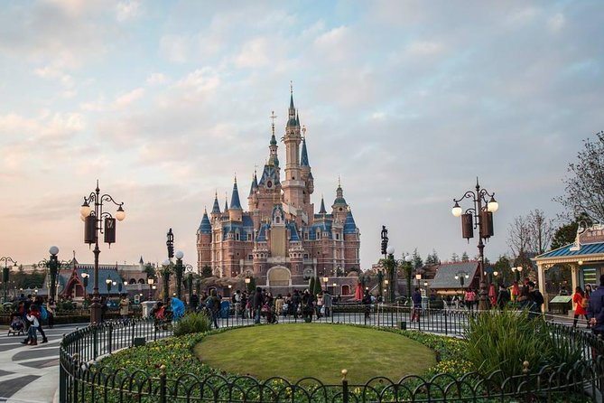 shanghai Disney tour - What a full-day park plan feels like (timing and pacing)