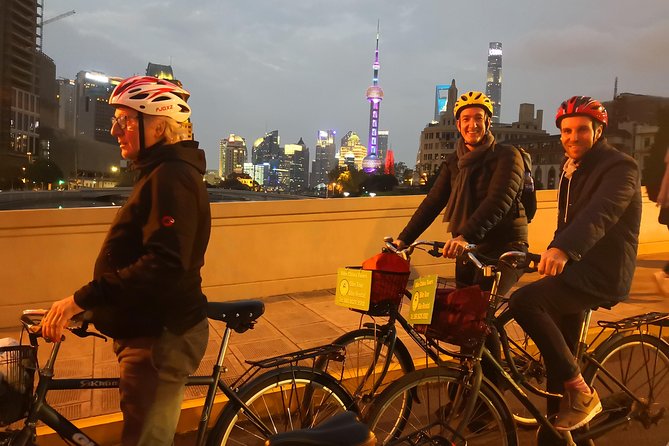 Shanghai Foodie Test & Nightlife Adventure Bike Tour - Meeting at Shanghai Fuxing Senior High School and Getting Started