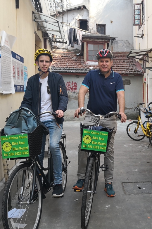 Shanghai: Guided Bicycle Tour - Street food stalls and antique shops: what to actually do with the stops