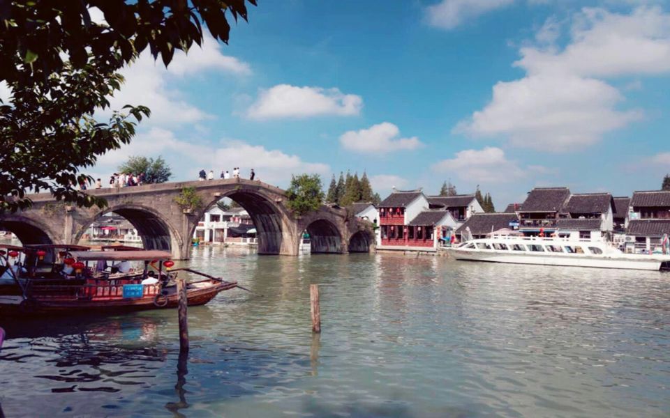 Shanghai Highlights and Zhujiajiao Water Town Private Tour - Yu Yuan Garden: Ming and Qing monuments you can walk through