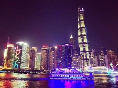 Shanghai in 5 Hours: River Cruise, Shanghai Tower & Dining - Shanghai-style lunch: a real meal, not a token stop