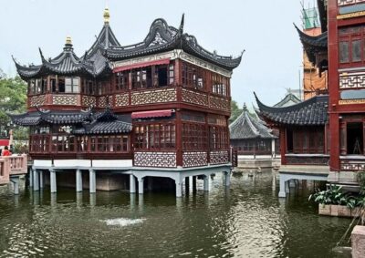 Shanghai in a Day: A Whirlwind Tour of the City's Highlights - Yu Garden and Yuyuan Old Street: the Ming-era wow moment