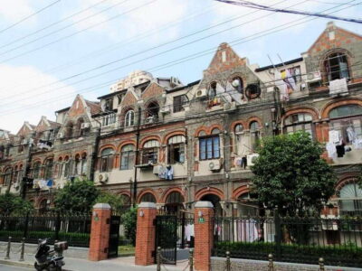 Shanghai: Jewish Ghetto and Shanghai Bund Private Tour - Inside the Ohel Moishe Synagogue Museum: What the Evidence Shows