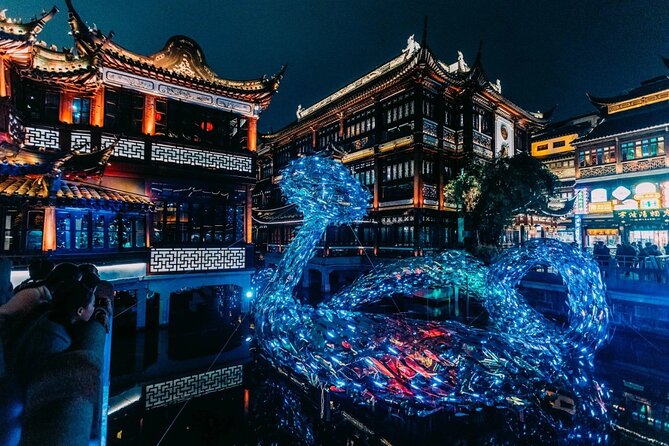 Shanghai Night River Cruise and Light Tour with Yuyuan Bazaar - The guides: Caroline, Kalvin, Queena, Judy, Mary, and Xin