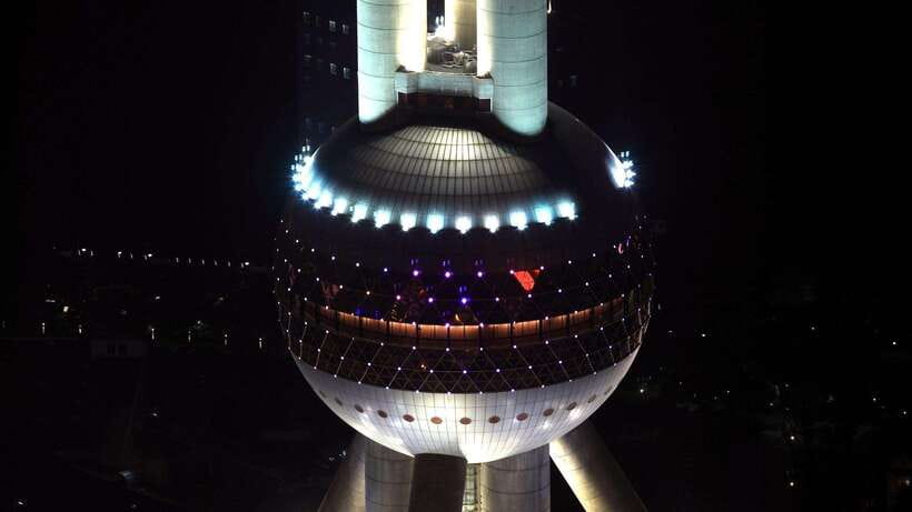 Shanghai: Oriental Pearl Tower Entry Ticket with PDF Guide - Entering the tower: moving fast through the main route