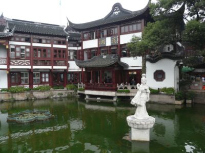 Shanghai: Private Walking Tour with a Local - Private walking tour, real conversation: how the route becomes yours