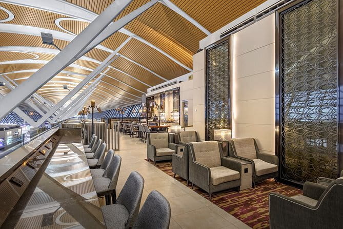 Shanghai Pudong International Airport No.77 China Eastern Lounge at Terminal 2 - Key things to know before you go