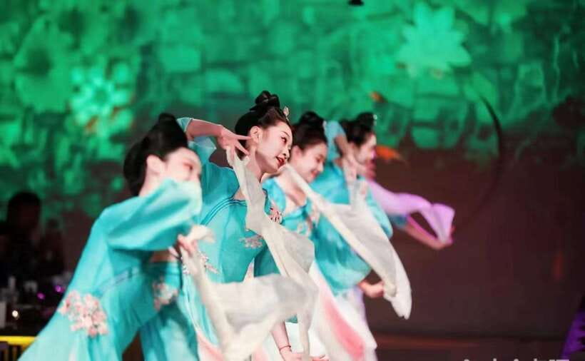 Shanghai: Royal Banquet with Chinese Cultural Performance - Key Points Before You Go