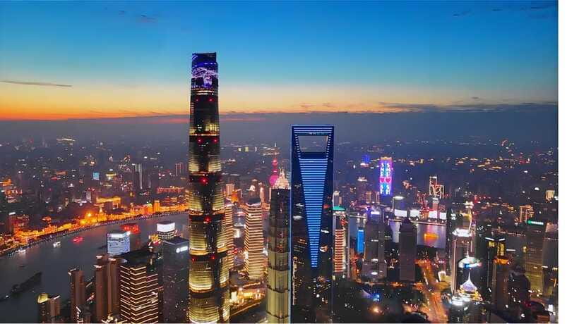 Shanghai Tower Admission ticket with express option - Souvenirs at B2: a small extra that can help you leave happier