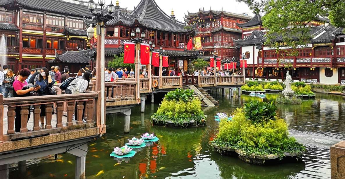 Shanghai: Yu Garden and City God Temple Walking Tour - Yu Garden: a private garden you can actually take in