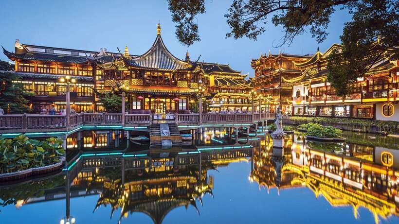 Shanghai: Yu Garden Entry Ticket with PDF Guidebook - Why Yu Garden still works as a Shanghai must-see