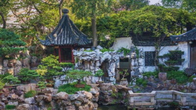 Shanghai: Yu Garden Entry Ticket with PDF Guidebook - Entering the garden: QR ticket beats the sold-out scramble