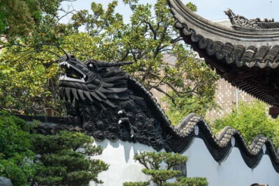 Shanghai: Yuyuan, City God Temple Old City Tour-Tip Based - Ancient City Park finish: calm end to a dense old-city loop