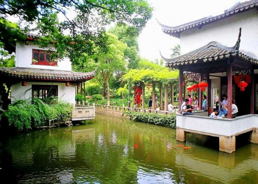 Shanghai: Zhujiajiao Private Tour w/ Boat Ride & Garden - The Boat Ride Down the Old Canal: Your Best Photos Are Here