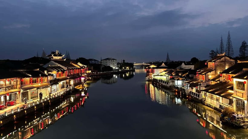 Shanghai: Zhujiajiao Water Town with Calligraphy Experience - Zhujiajiao’s canals and bridges: why this place works