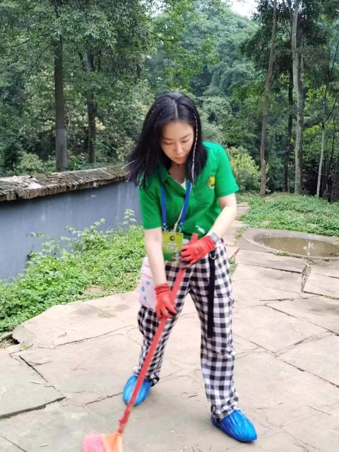 Sichuan: Big Panda Volunteer Day tour - Why Dujiangyan Panda Base Volunteer Work Feels Different Than a Standard Panda Visit