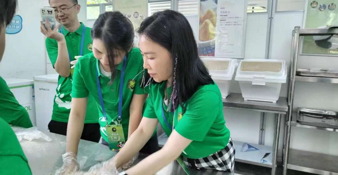 Sichuan: Big Panda Volunteer Day tour - What to Pack (and What to Skip) for a Smoother Panda Volunteer Day