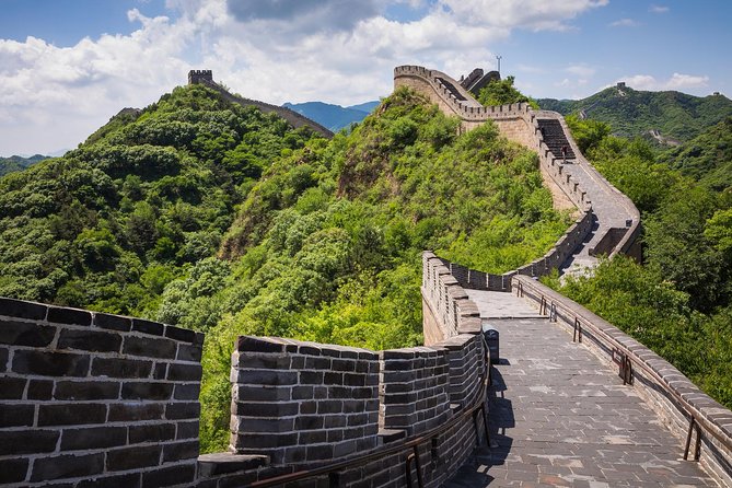 Skip-the-Line: Mutianyu Great Wall Daily Shuttle Bus Tour - Buffet lunch near the Great Wall: filling, straightforward, and included