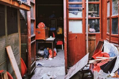 Small-Group Shanghai's Old City Walking Exploration - Laoximen snack stop: a small meal that teaches you local Shanghai
